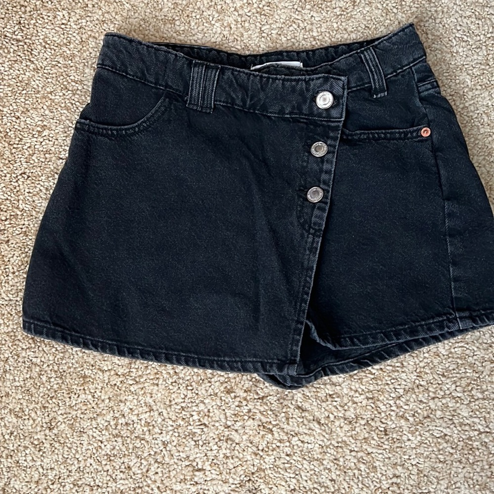 Girls Zara black denim skort size 11/12